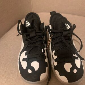 Adidas boys sneakers *brand new* size 1 never worn